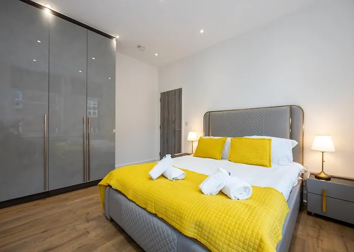 Superb 2Bd Apartment In China Town