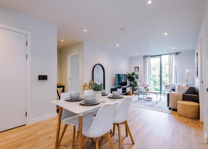 Stylish Ancoats 2-Bed Apartment