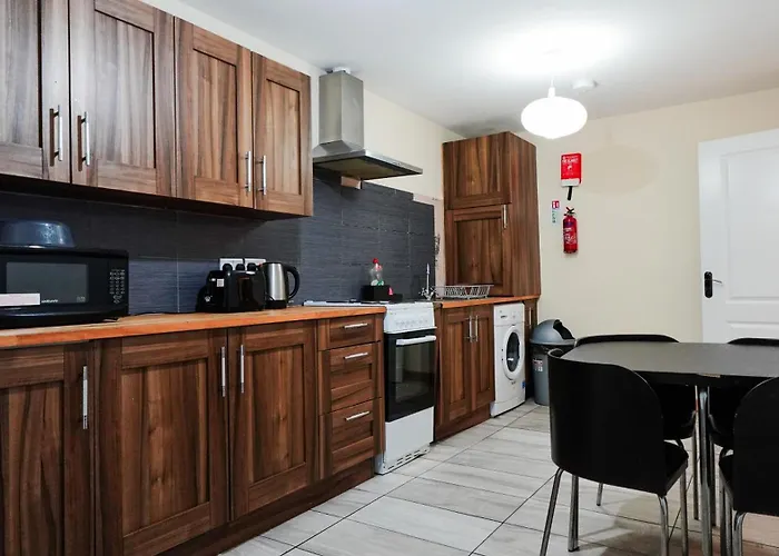 Royal Living Apartment