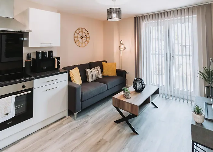 Ideal Lodgings Near Old Trafford