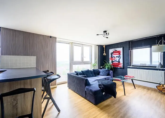 Prime Location Near City-Trafford Centre-Stadium 2Bed