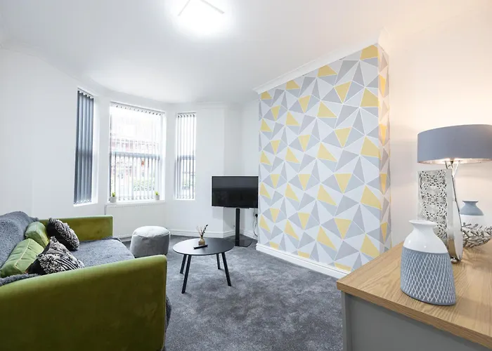 Modern Spacious 6Bd Haven 8 Min From City Centre