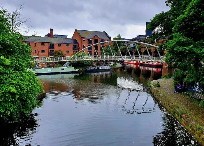 Manchester Industrial By Casacity