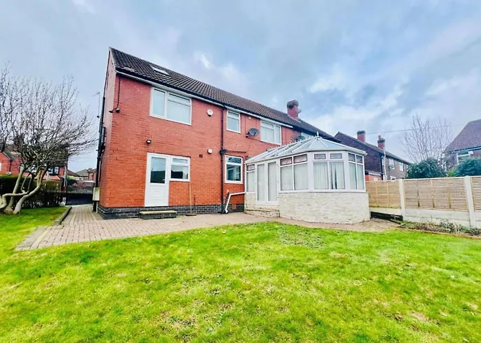 Manchester Sweet Home - Spacious 7Br House
