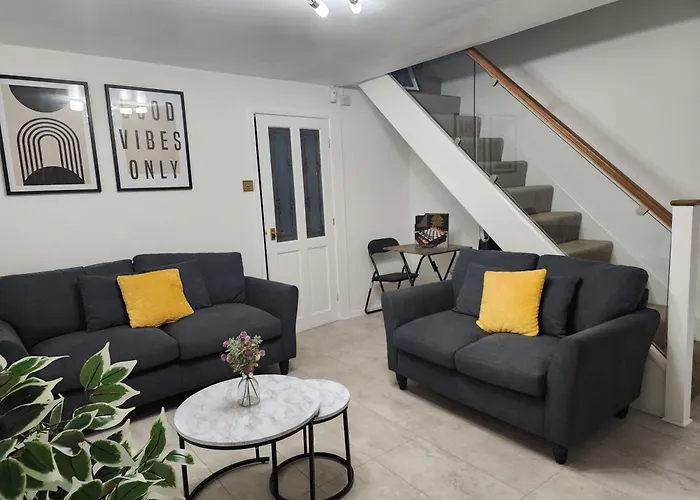 Temade Homes - 2 Bed Graceful Holiday Home