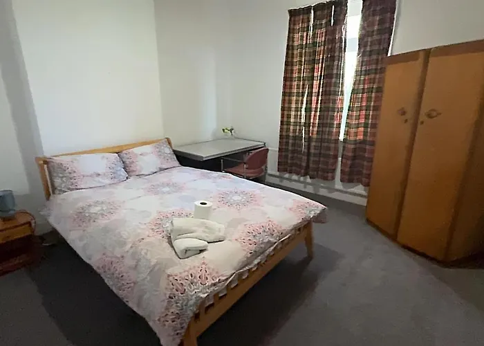 Double-Bedroom In The Heart Of Salford Manchester Perfect For Short Stays