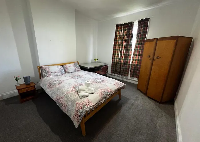 Double-Bedroom In The Heart Of Salford Manchester Perfect For Short Stays