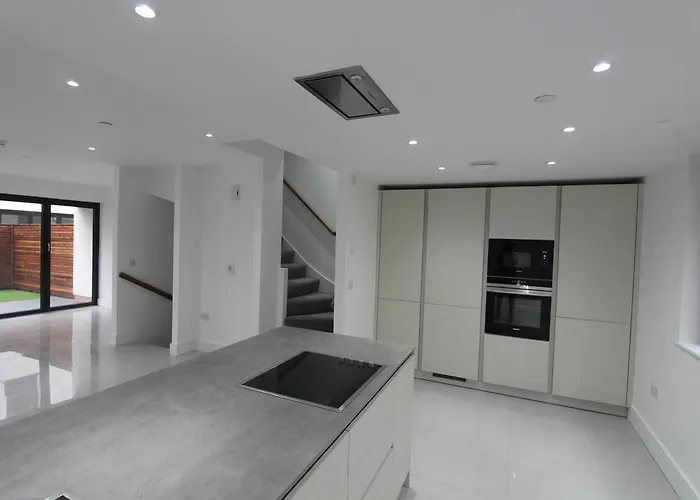 Modern 5 Bed Manchester Town House