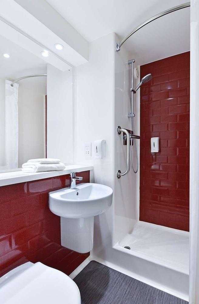 Upper Brook Street Hotel 3*