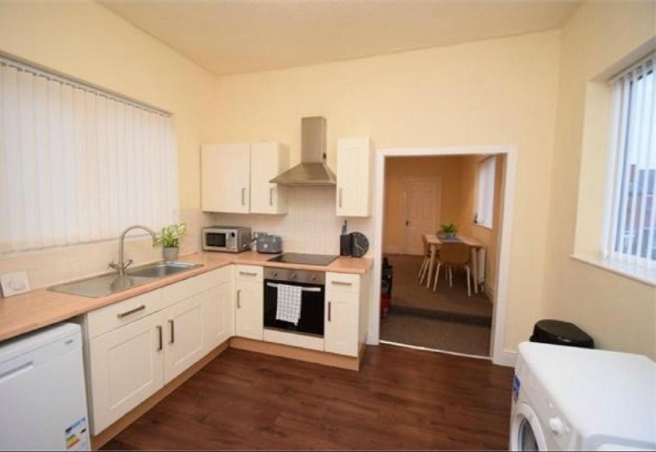 Beautiful 4 Bedroom Victorian Sleeps 7 Stockport * Manchester