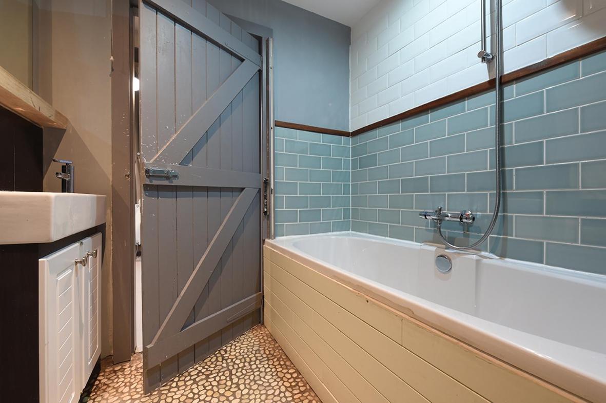 Mason Street Sleeps 16 *