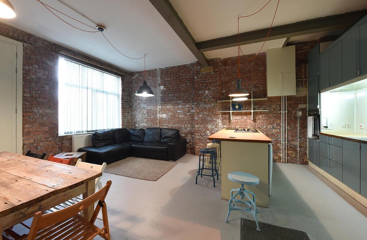 Mason Street Sleeps 16