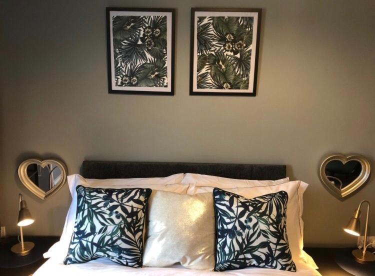 1. Stylish Private Double Near Centre