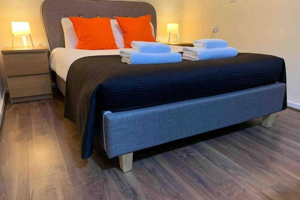 Apartment With Great Transport Links To Centre Manchester
