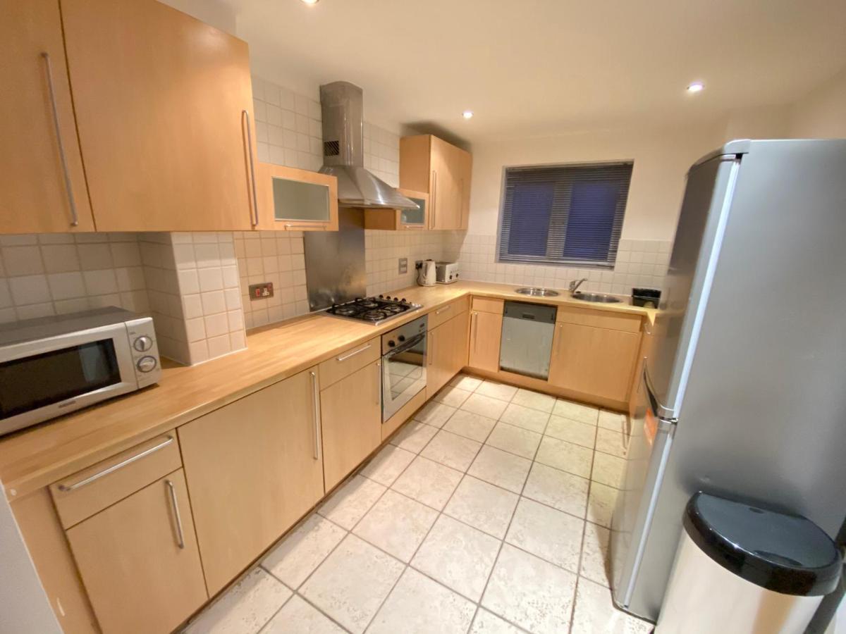Large 5-bed Centre Townhouse With Secure Parking Holiday home