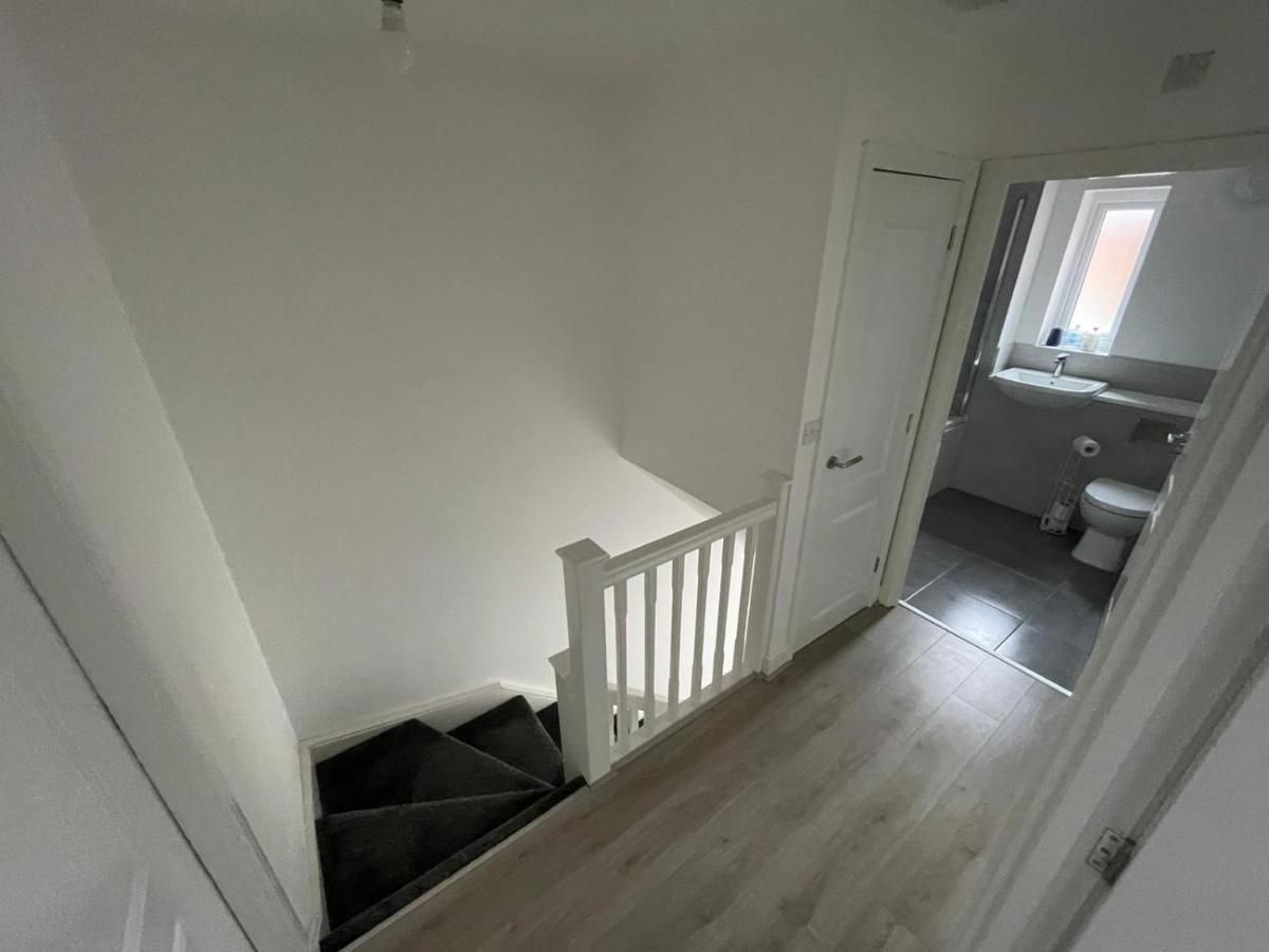 Large Bright King Sized - Short Walk From Cc * Manchester