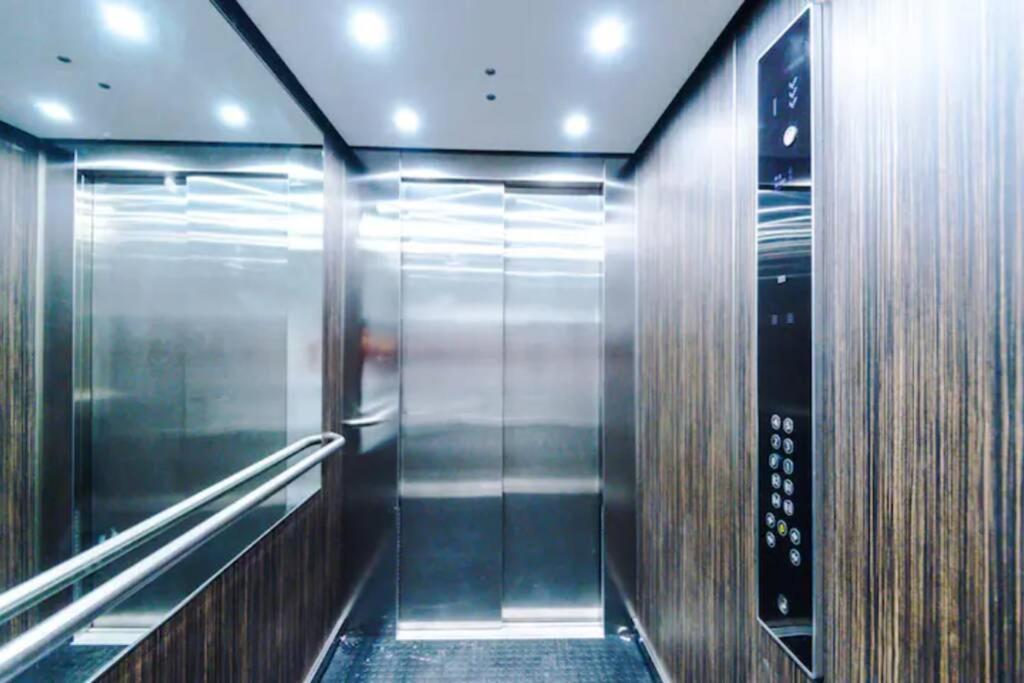 The Halo 2 Bedroom Apartment- Hosted By Mcr Dens * Manchester