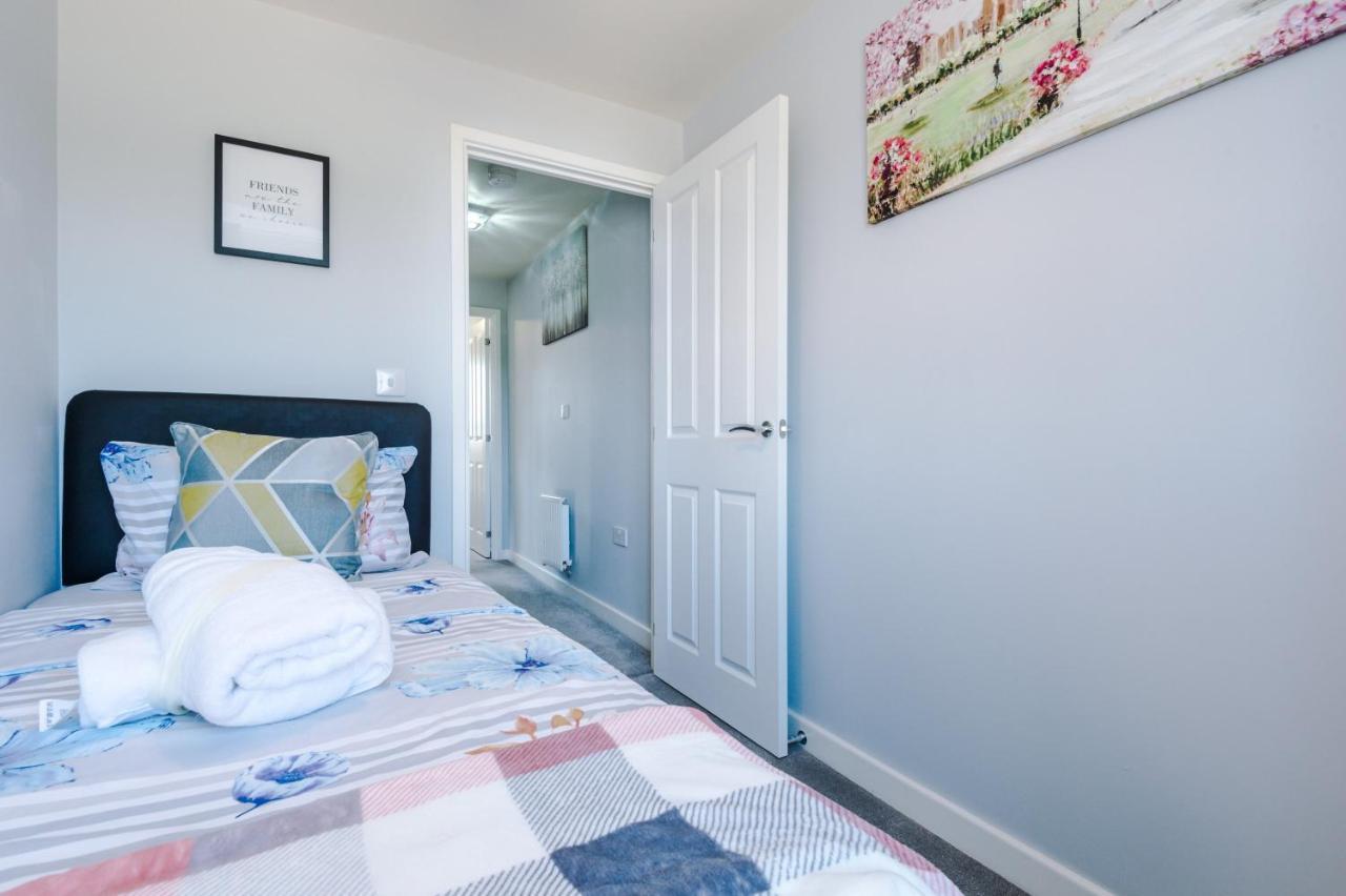 Apartment Vidale Court, 3 Bedroom House With River Irwell View, Sleeps 6 Manchester
