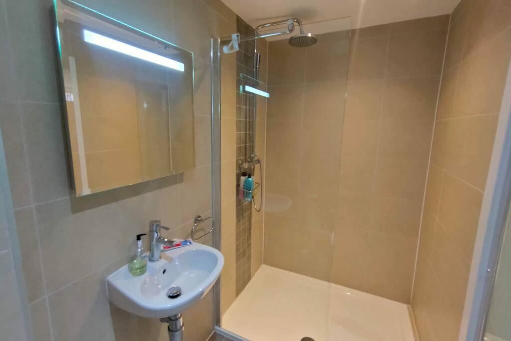 Modern Centre Residential Studio * Manchester