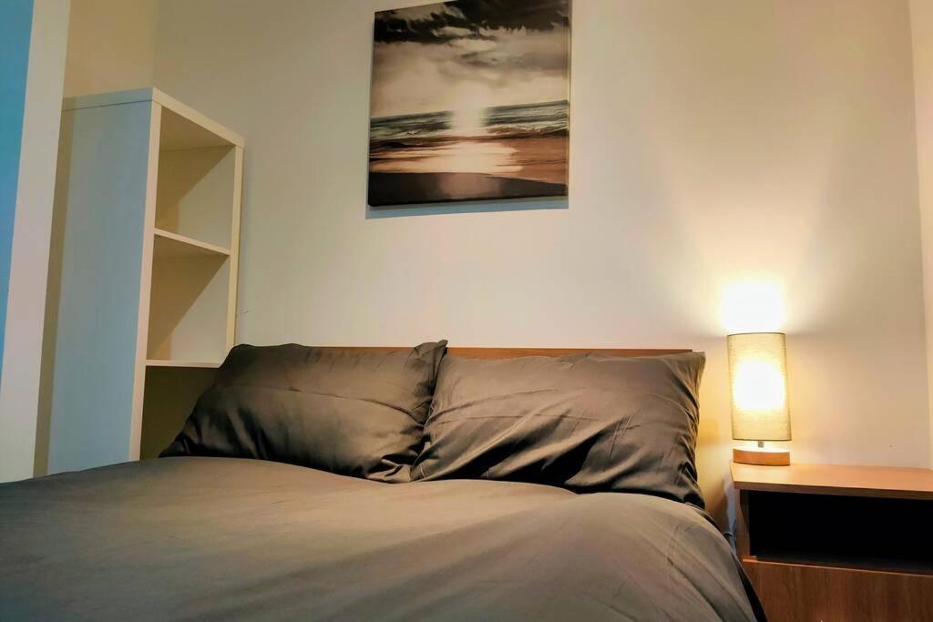 Modern Centre Residential Studio *