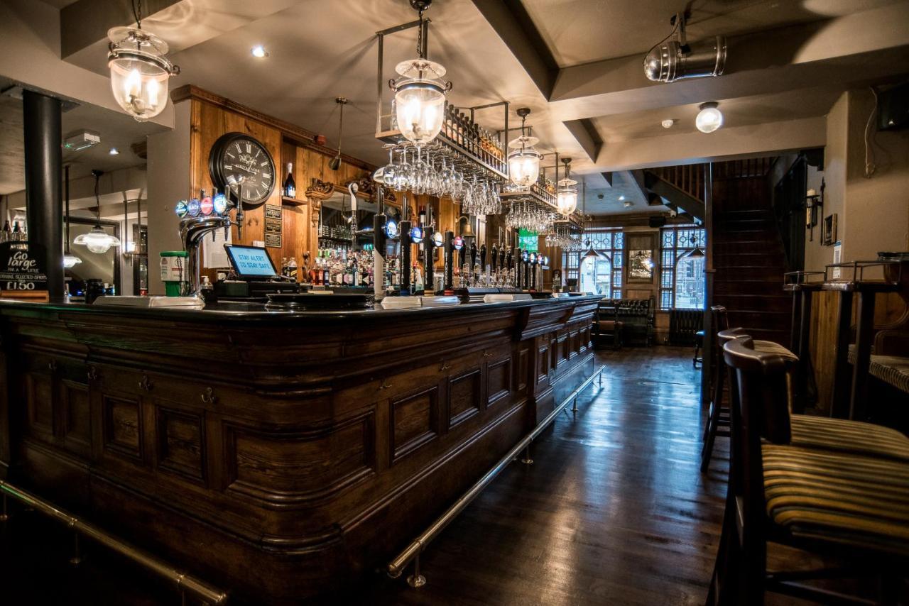 Lower Turks Head