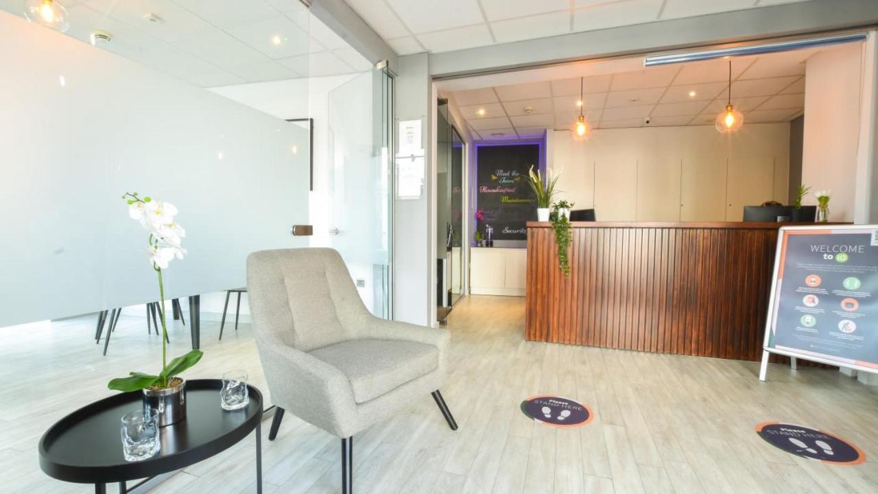 Apartment Homely Private Bedrooms At Oxford Court In Manchester