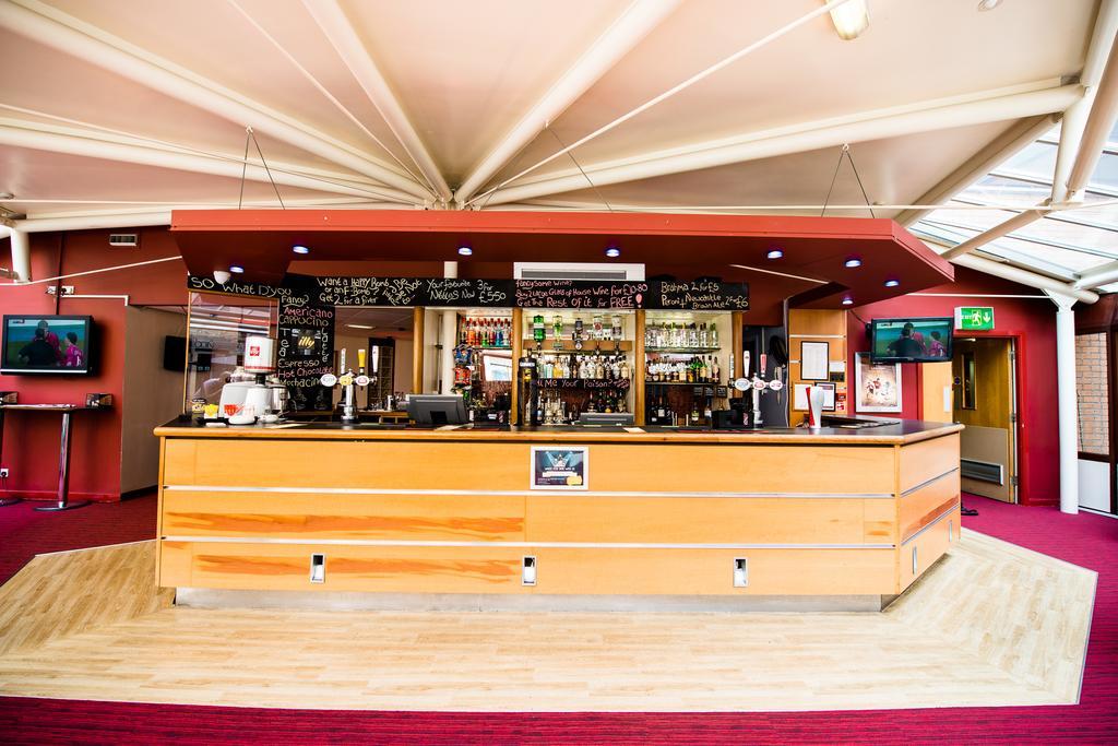 Hotel Weston Hall - Halls Of 2*