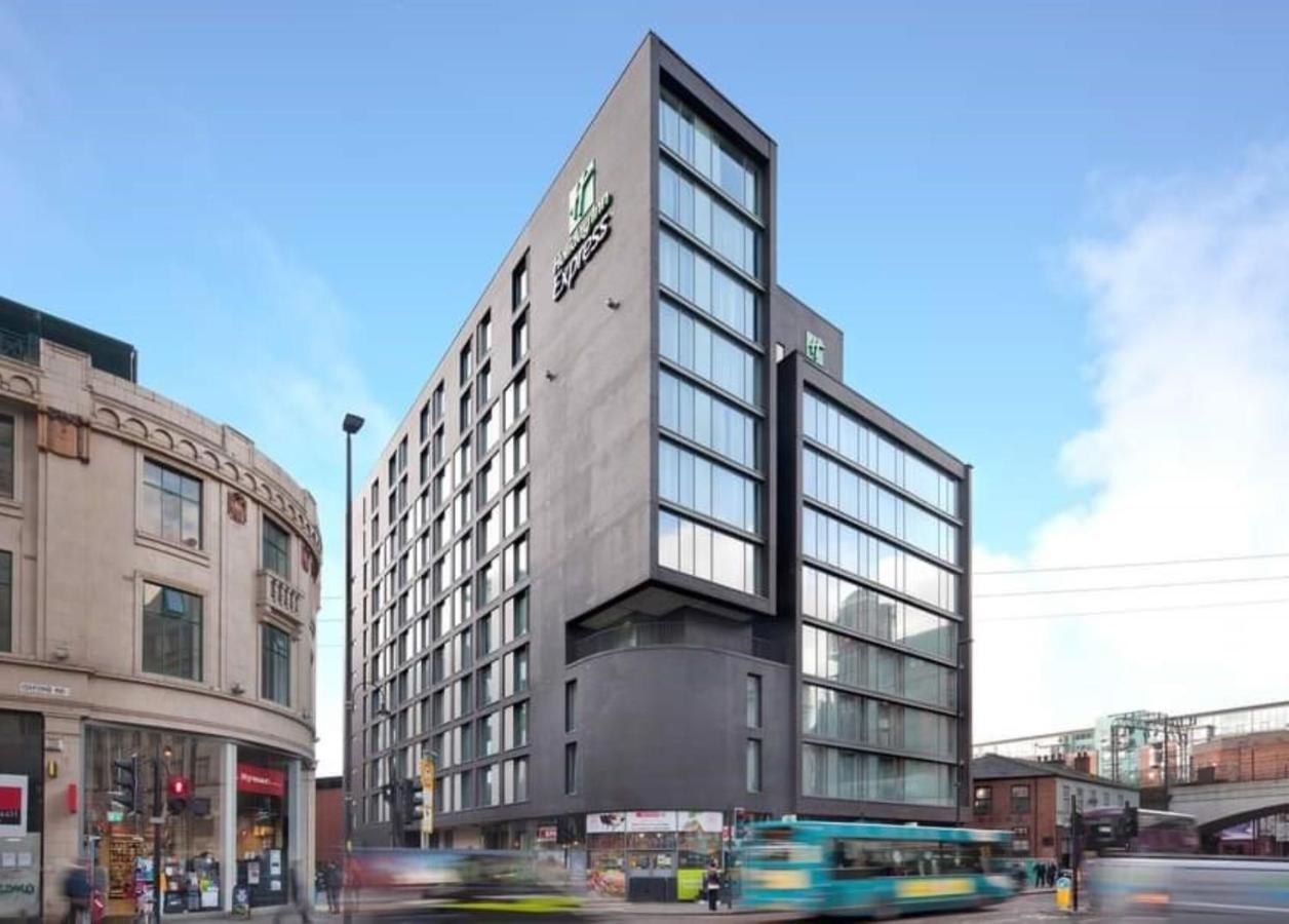 Express Centre By Ihg Hotel 3*