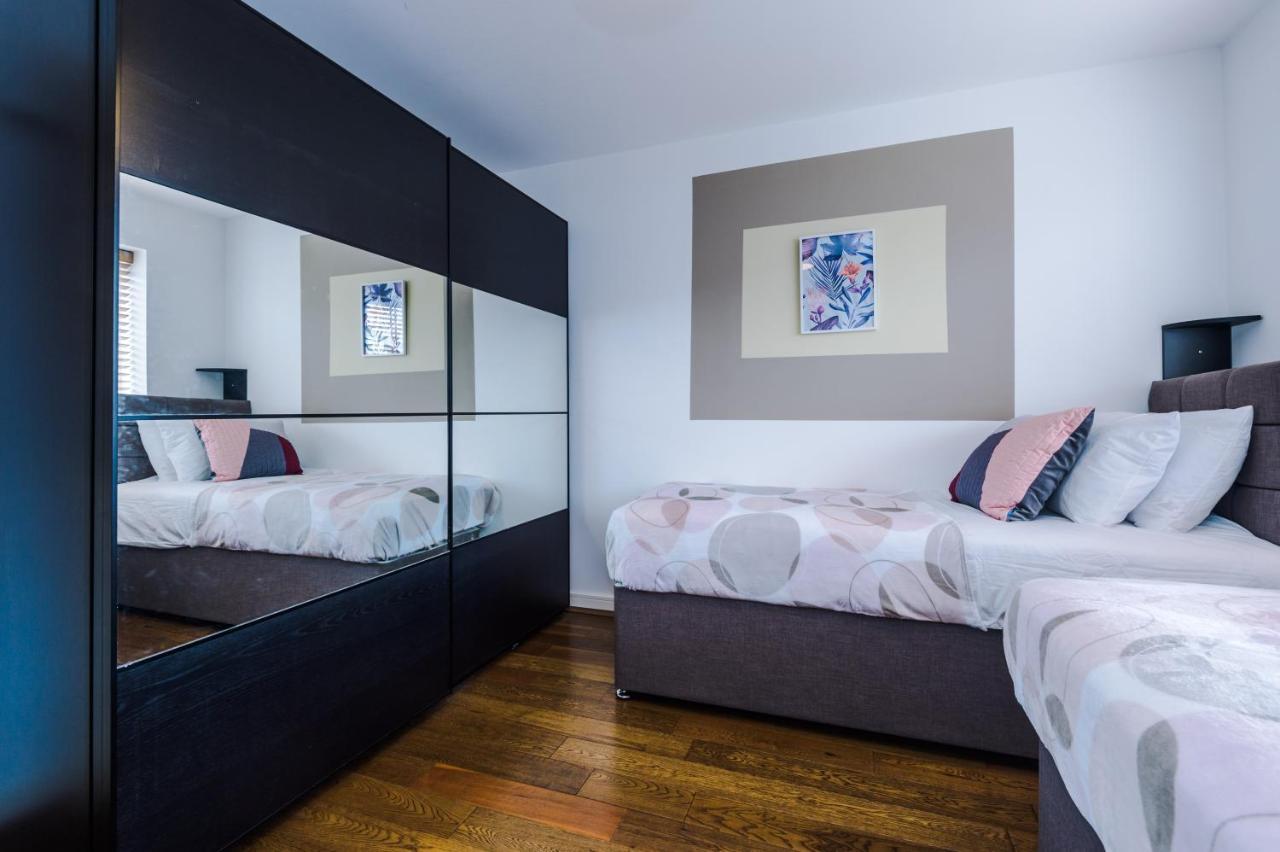 3 Bed Stylish Near The Etihad Stadium * Manchester