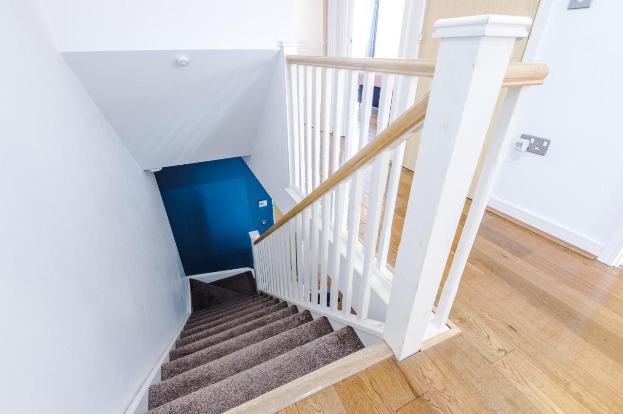 3 Bed Stylish Near The Etihad Stadium Manchester