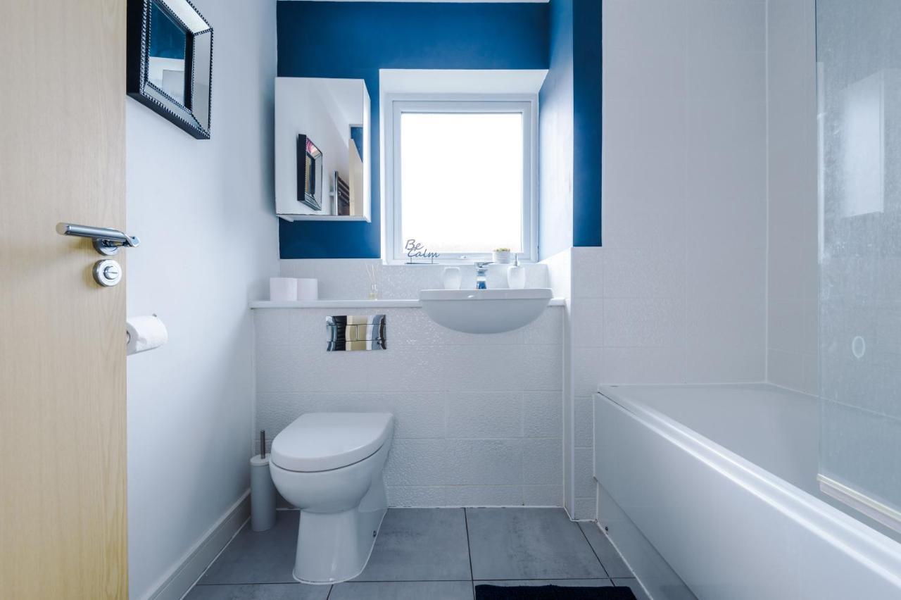 3 Bed Stylish Near The Etihad Stadium Holiday home