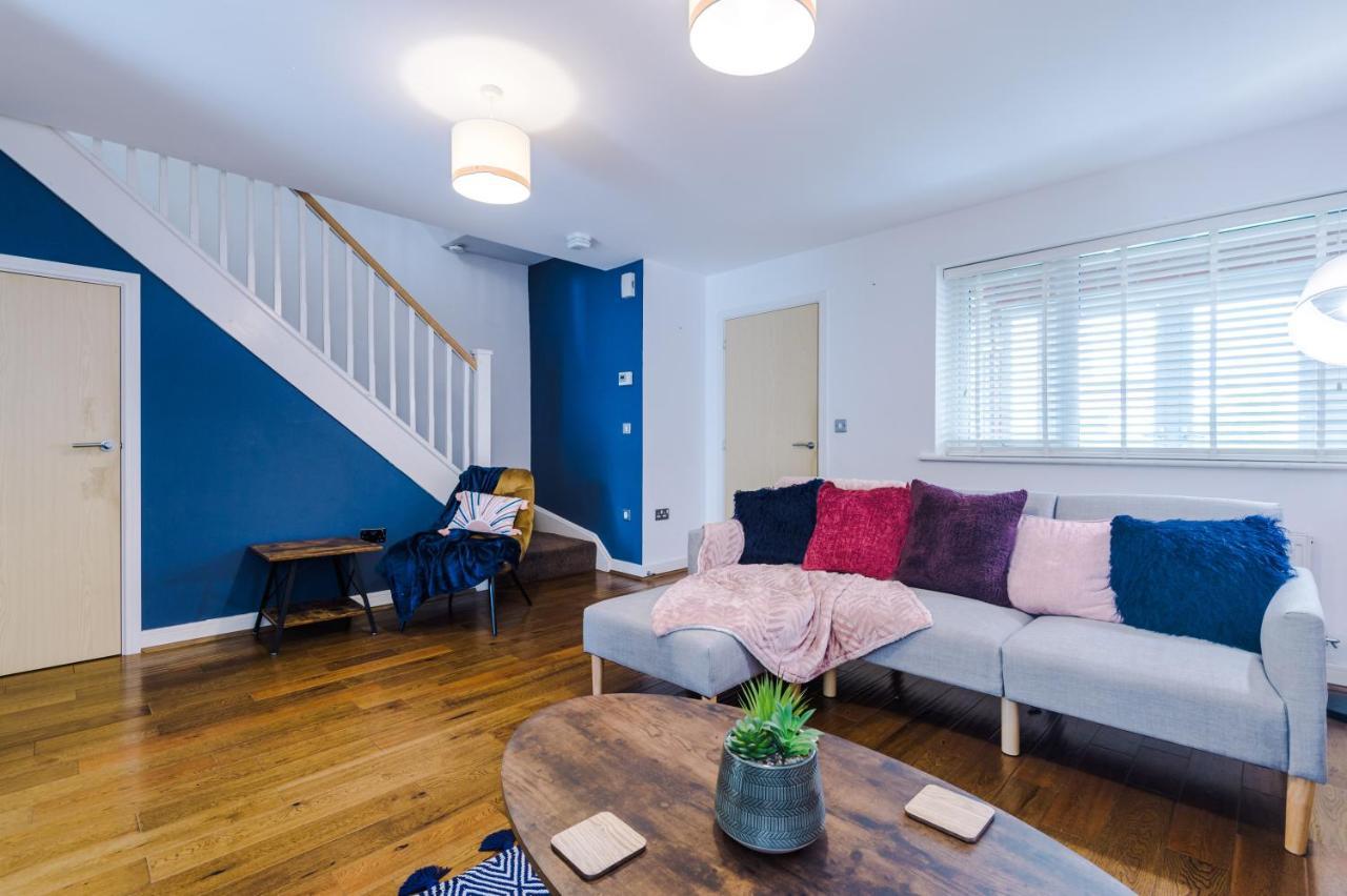 3 Bed Stylish Near The Etihad Stadium * Manchester