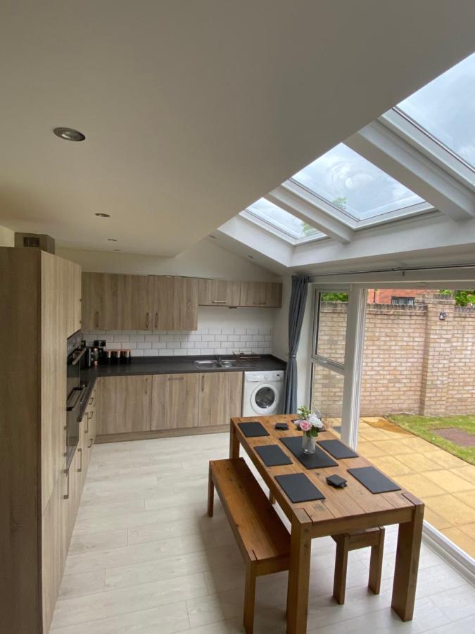 Villa Detached Riverside In The Heart Of