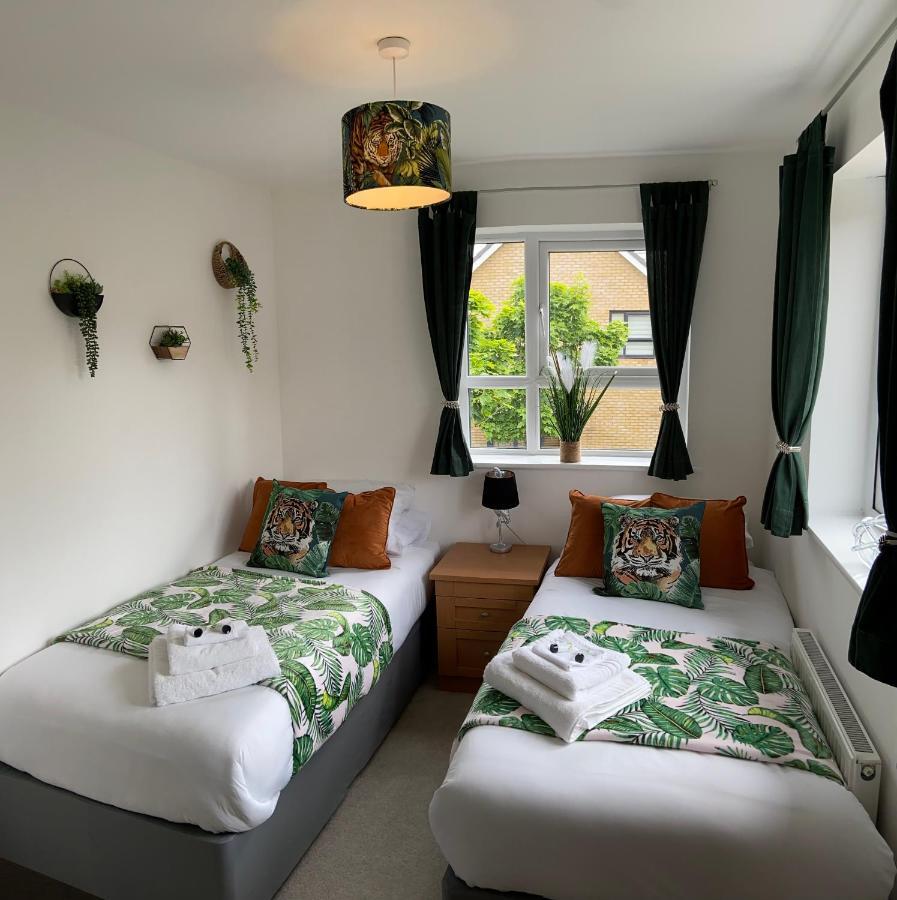 Detached Riverside In The Heart Of