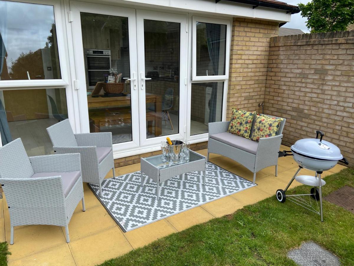 Villa Detached Riverside In The Heart Of Manchester
