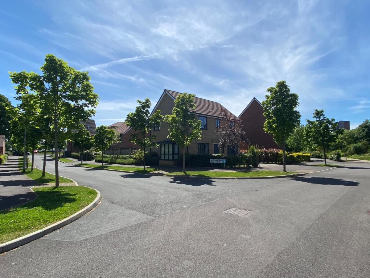 Villa Detached Riverside In The Heart Of Manchester