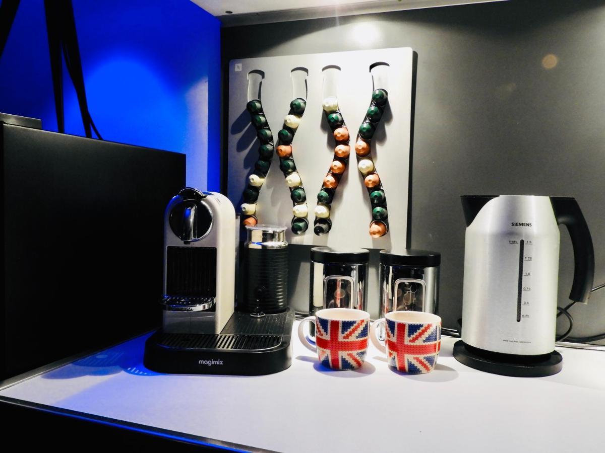 Contemporary Ancoats Penthouse With Large Private Terrace And Hot Tub Guest house