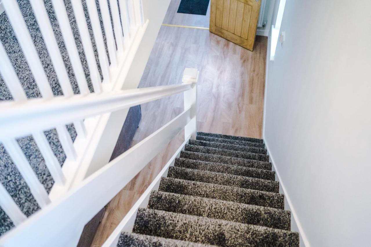 Vakantiehuis Stylish 4 Bedroom Close To City Centre *