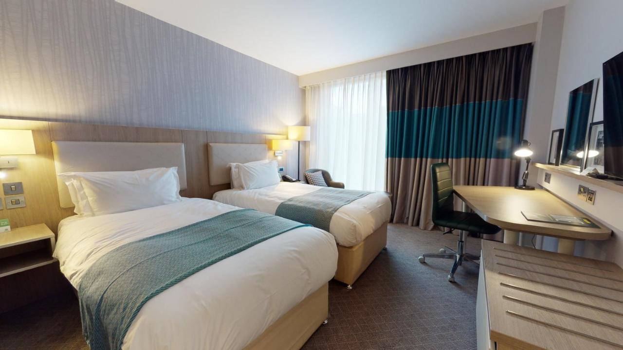 - Centre By Ihg Hotel 4*