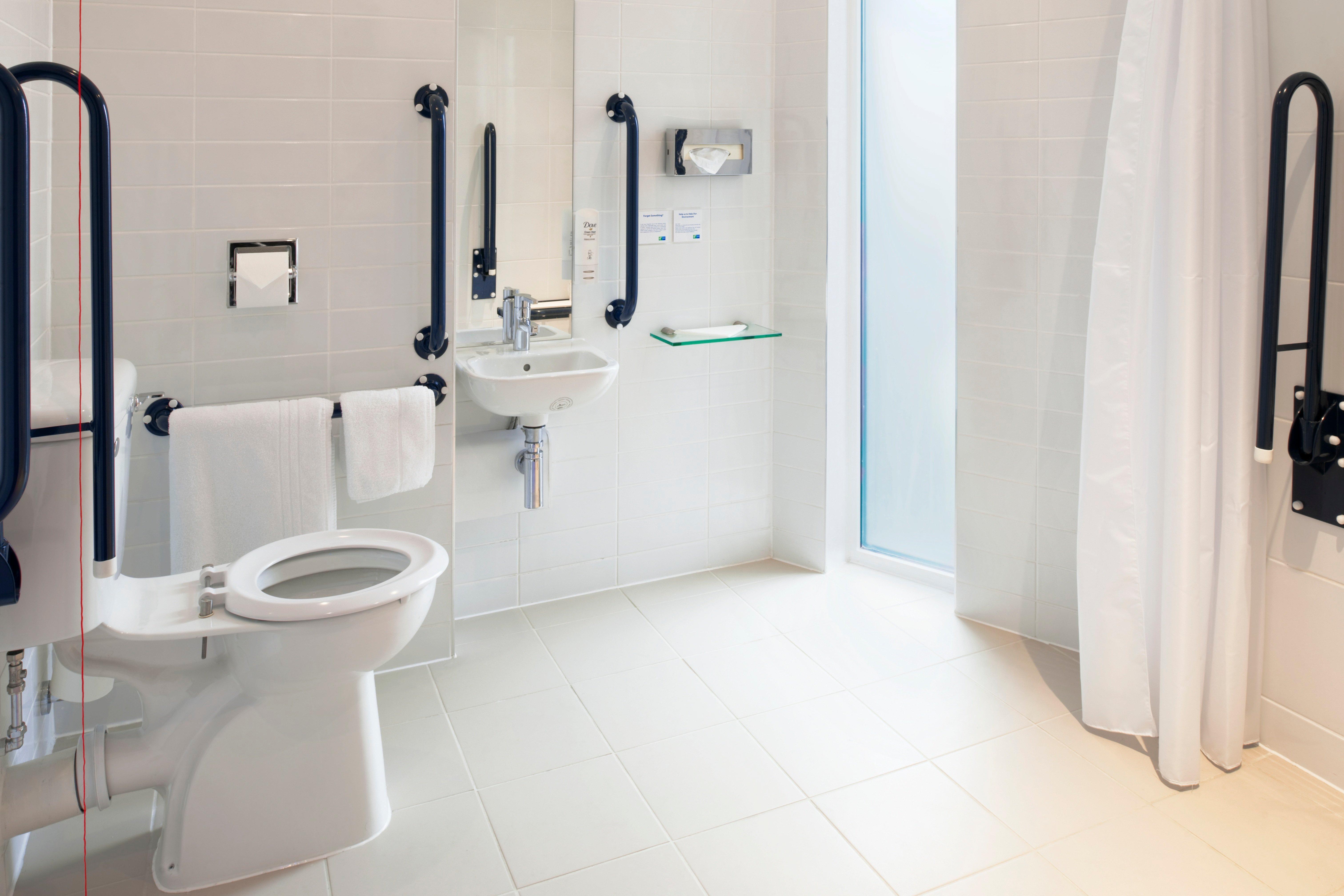 Express Centre By Ihg Hotel 3*