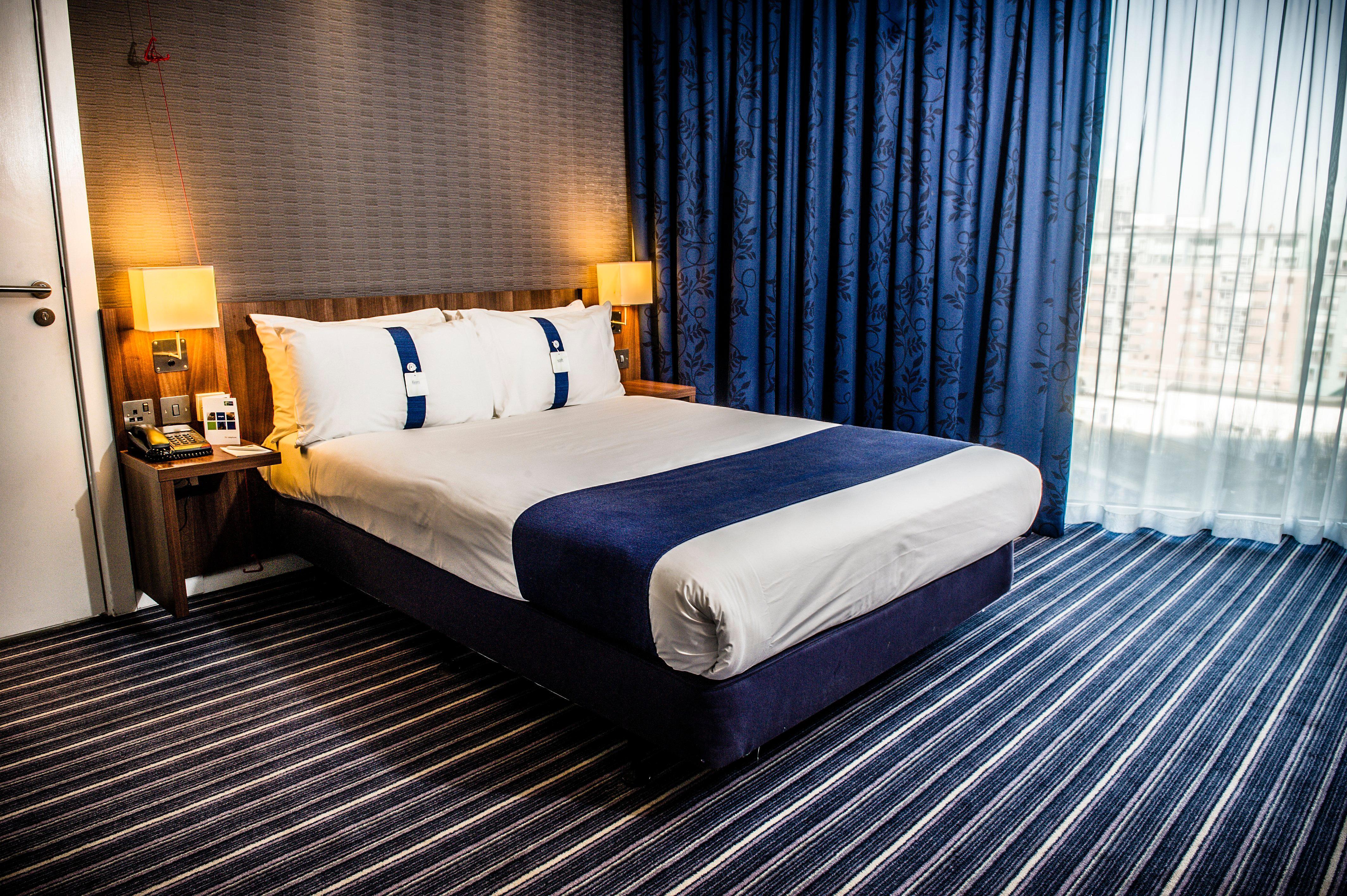 Hotel Express Centre By Ihg