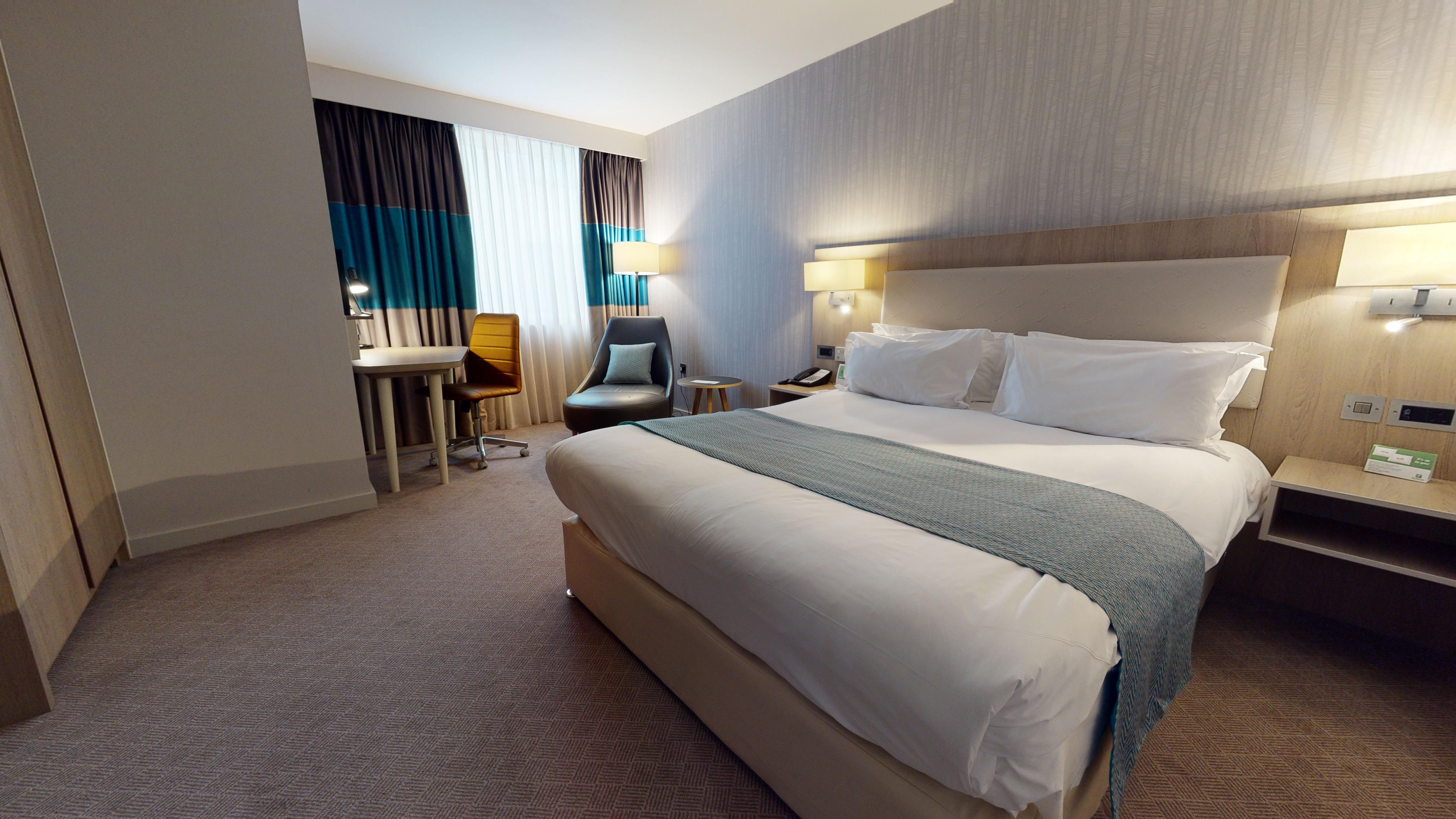 - Centre By Ihg Hotel Manchester