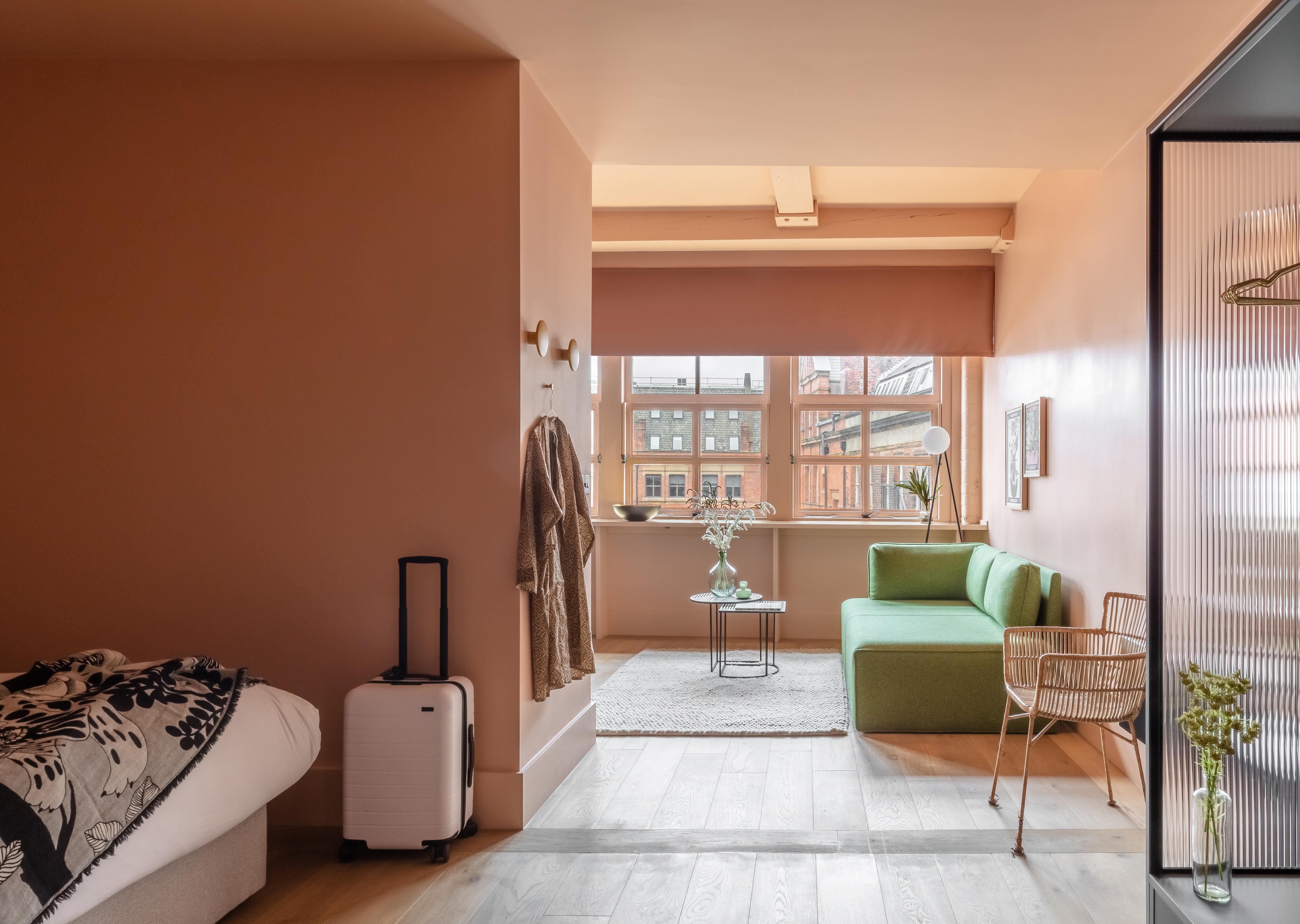 Whitworth Locke Aparthotel 4*
