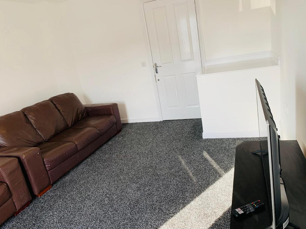 Holiday home 4 Bedroom House Near Centre