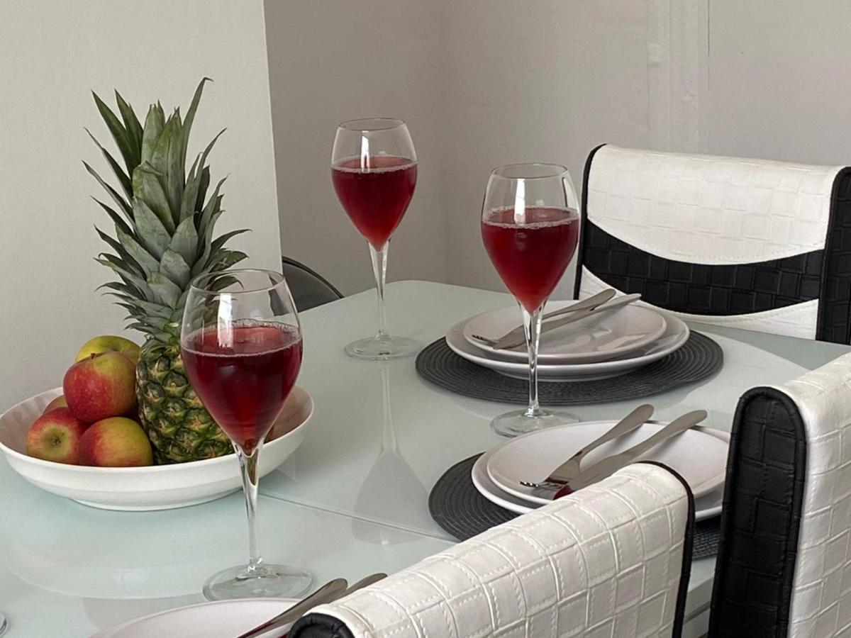 Cosy Cheerful 2 Bedrooms Near Piccadilly, Etihad Stadium Sleeps Up To 5 * Manchester