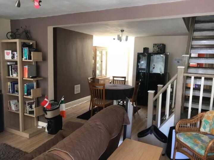 Private King En-suite Bedroom Close To Mediacityuk/old Trafford Manchester