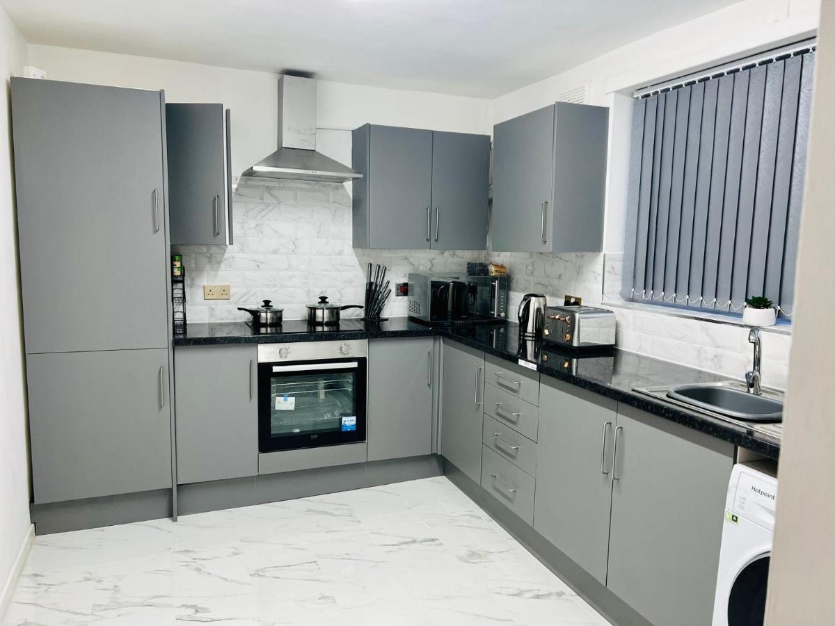 Appartement Beautiful And Homely 3 Bed House With Free Parking So Close To Man And Centre Manchester