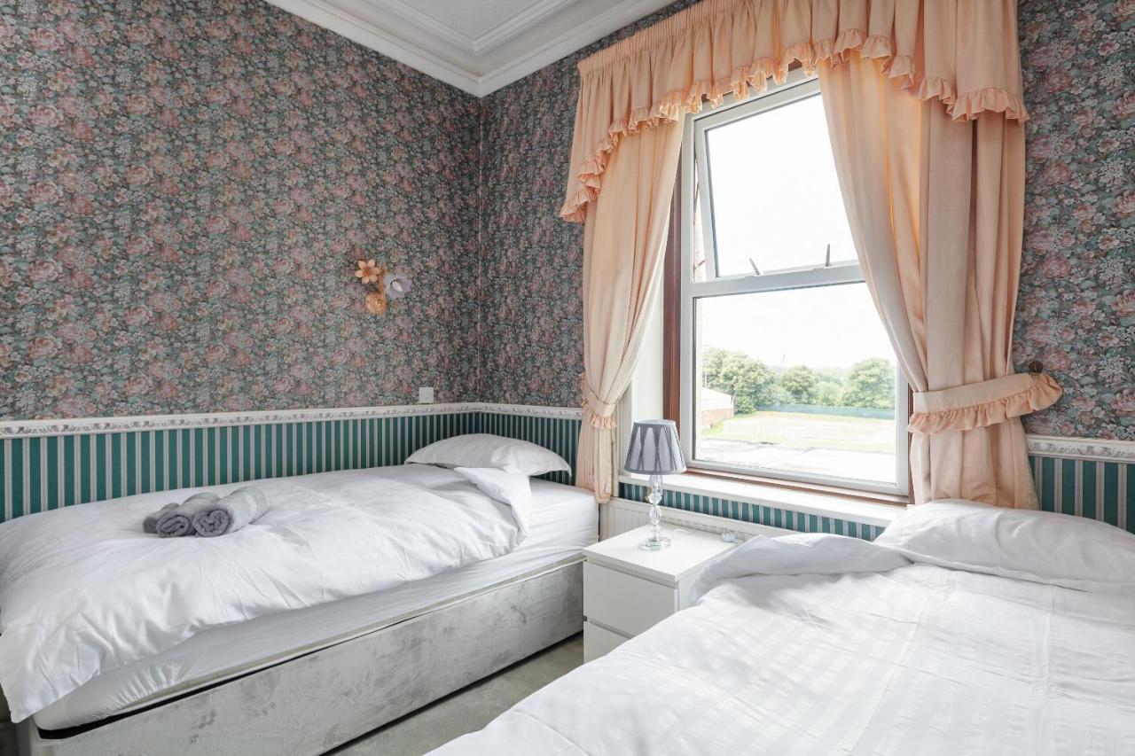 Beautiful 'mayfield' With Private Pool! Villa Manchester
