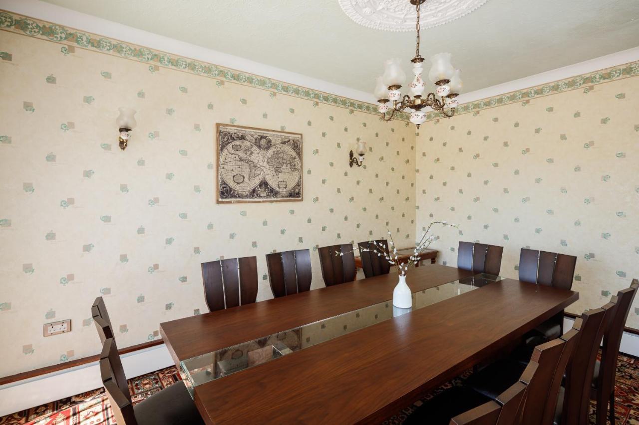 Villa Beautiful 'mayfield' With Private Pool! *