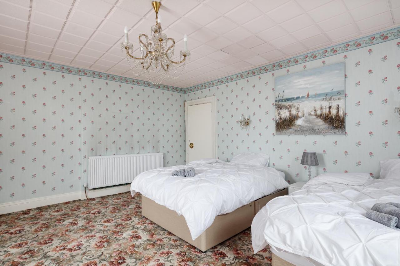 Beautiful 'mayfield' With Private Pool! * Manchester